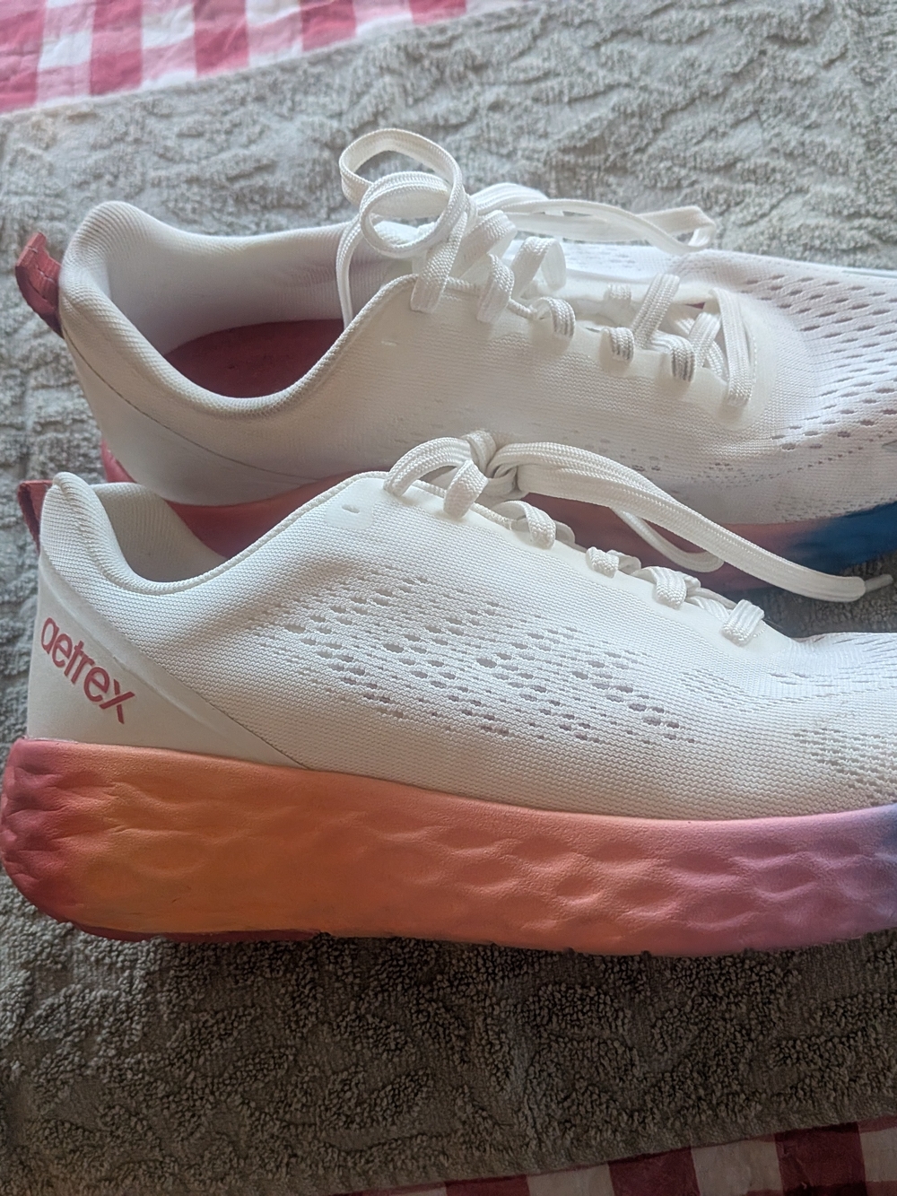Aetrex White Athletic Sneakers with Pink and Orange Gradient Sole